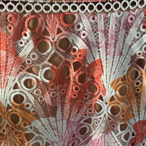 Elegant Lace Midi Dress with Ruffle Details - Picture 2 of 13